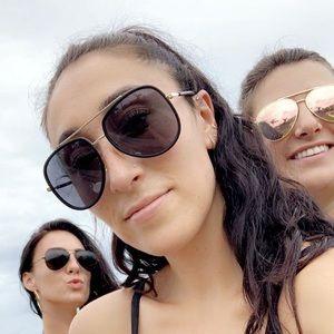 Meet your Posher, Katherine